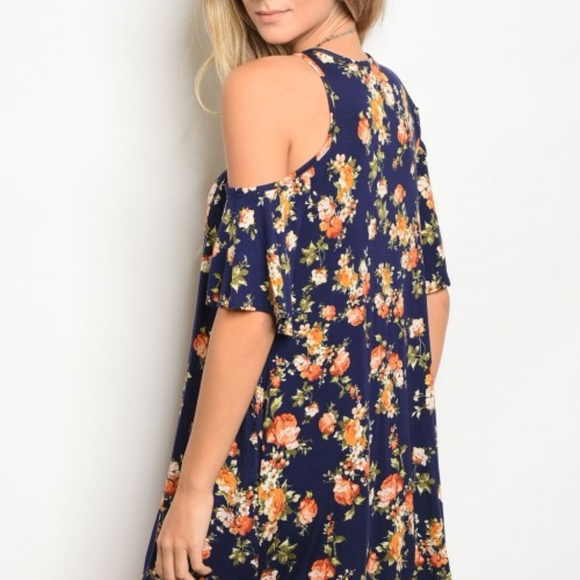 Floral Cold shoulder Dress - Picture 7 of 7